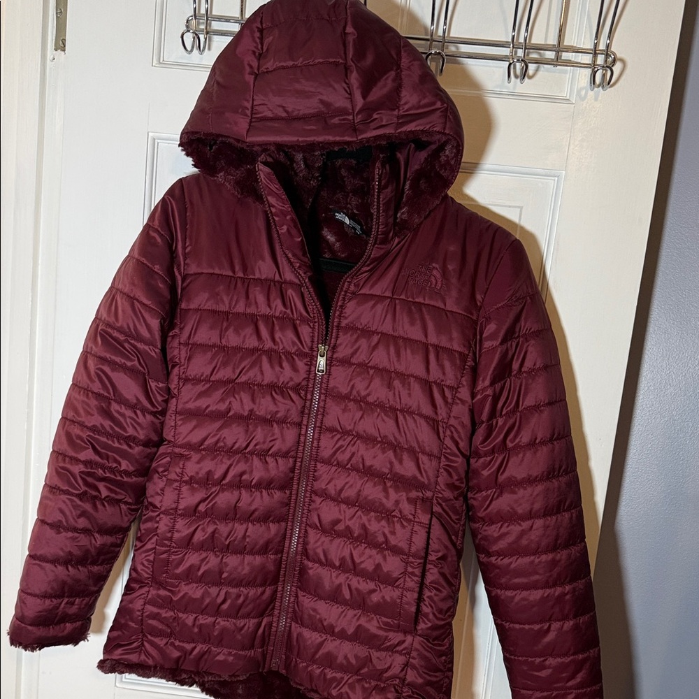 The North Face Burgundy Fleece Jacket fluffy interior Girl L 14/16